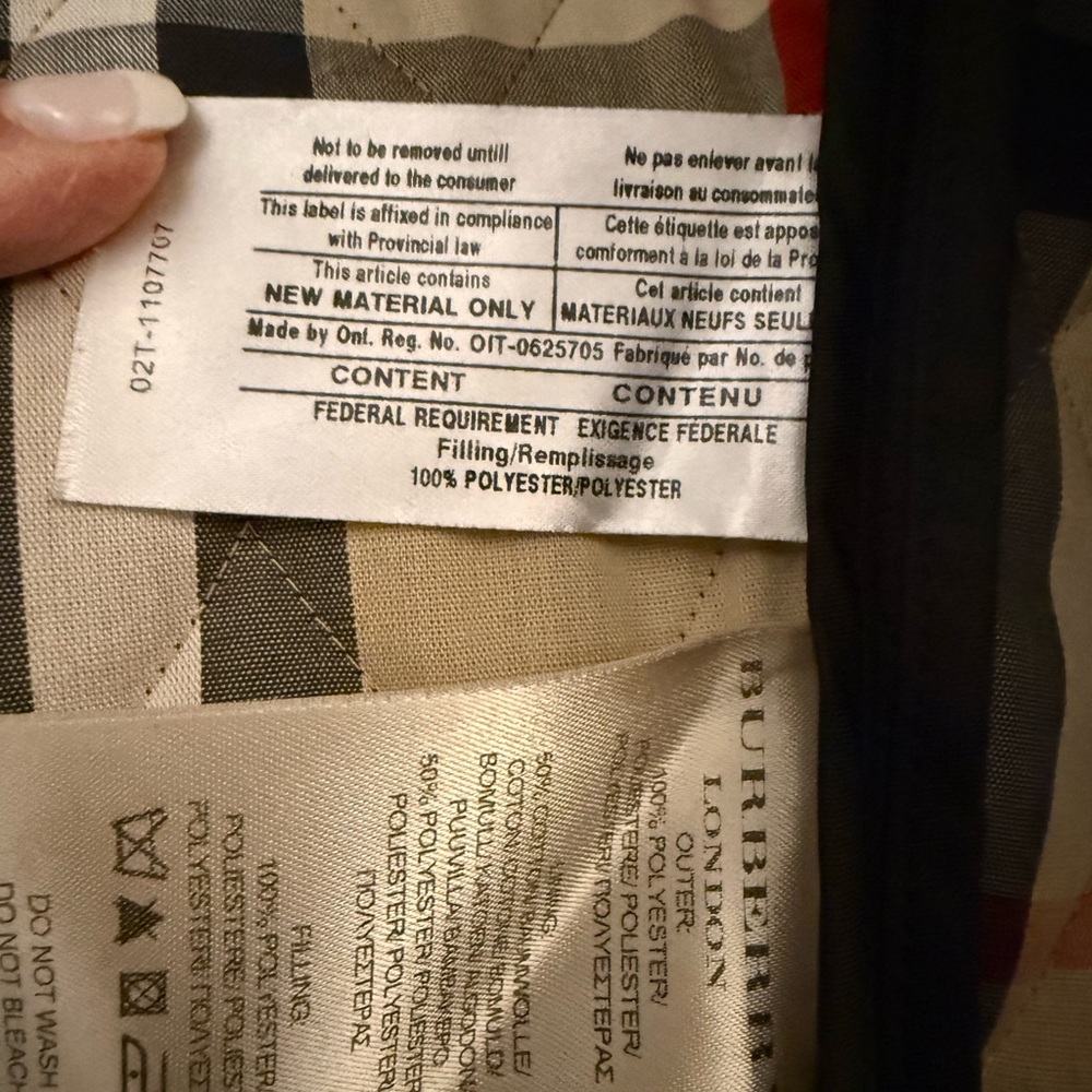 Burberry Black Quilted  Jacket - Picture 5 of 8